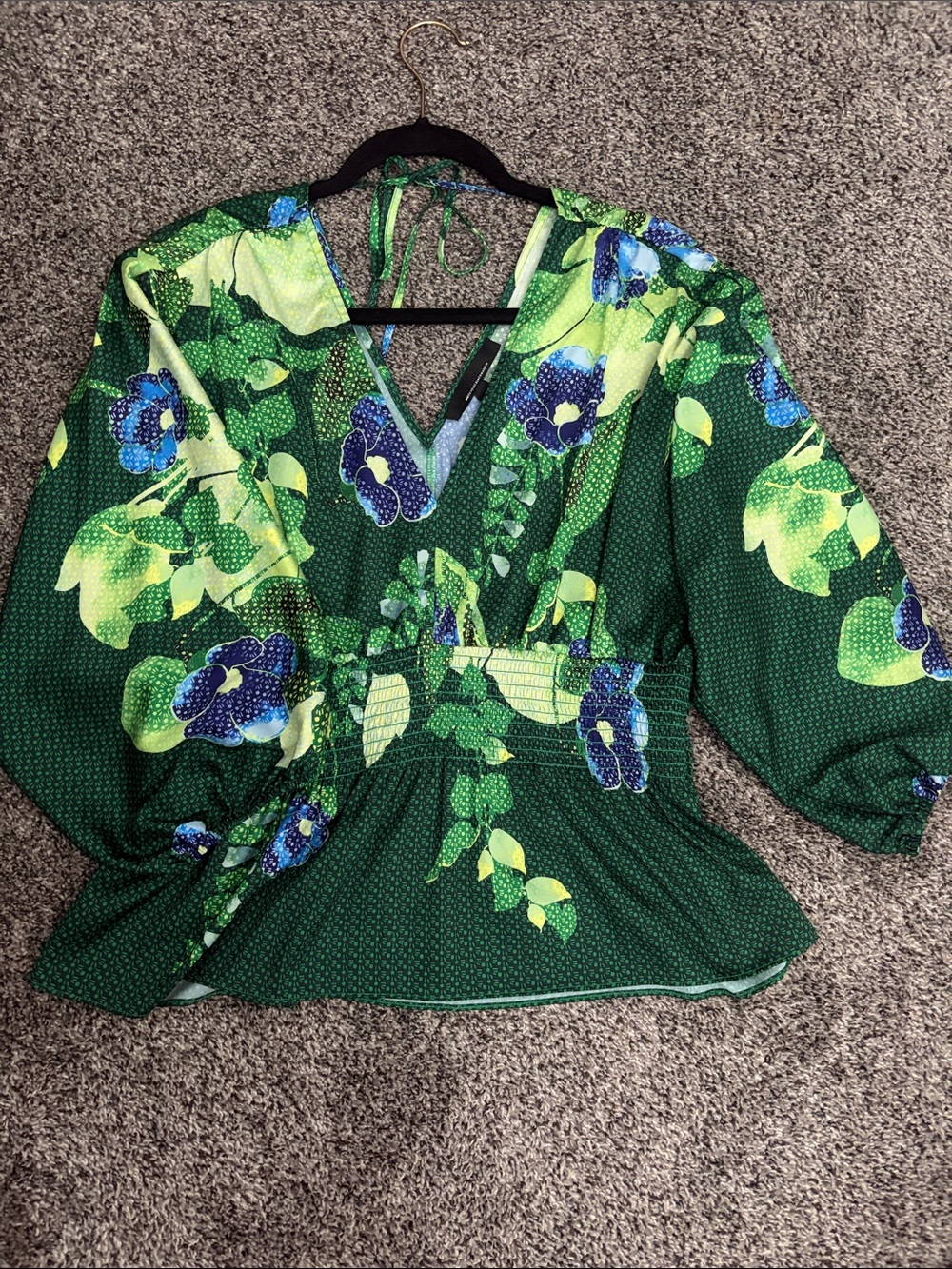 White House Black Market Green Floral V-Neck Peplum Blouse